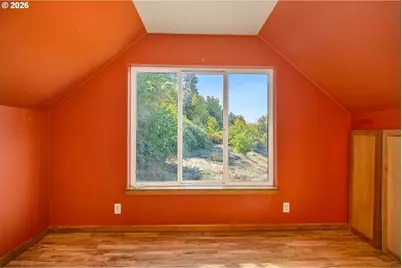 747 Holbrook Ln, Creswell, OR 97426 - Photo 21