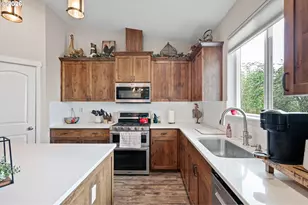 962 S 66th Pl, Springfield, OR 97478 - Photo 13