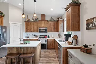 962 S 66th Pl, Springfield, OR 97478 - Photo 11