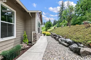 962 S 66th Pl, Springfield, OR 97478 - Photo 3