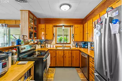 4509 Long St, Sweet Home, OR 97386 - Photo 3