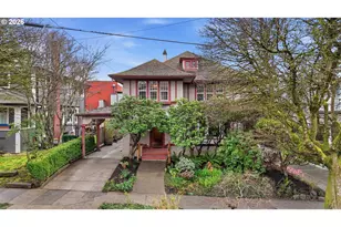 3136 NE Couch St, Portland, OR 97232 - Photo 3