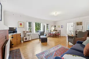 3136 NE Couch St, Portland, OR 97232 - Photo 11