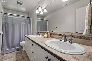 2539 Remington Dr, West Linn, OR 97068 - Photo 35