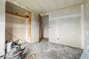 39009 Dexter Rd, Dexter, OR 97431 - Photo 19