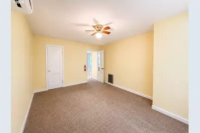 566 25th Ave, Longview, WA 98632 - Photo 3