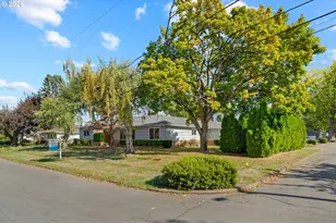 1460 Evergreen Ave, Salem, OR 97301 - Photo 3