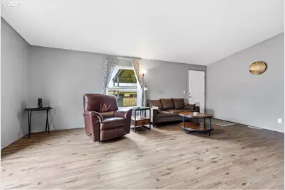 41150 SE Kitzmiller Rd #8, Eagle Creek, OR 97022 - Photo 11