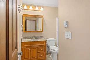 869 N Collier St, Coquille, OR 97423 - Photo 21