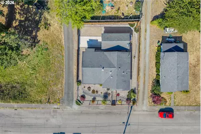 869 N Collier St, Coquille, OR 97423 - Photo 7
