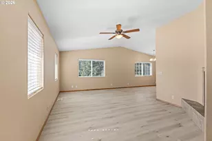 869 N Collier St, Coquille, OR 97423 - Photo 11