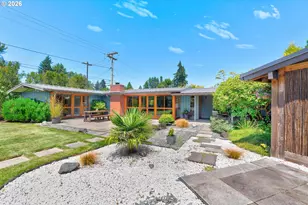 826 Delmar Pl, Eugene, OR 97401 - Photo 5