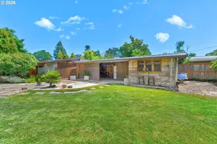 826 Delmar Pl, Eugene, OR 97401 - Photo 31