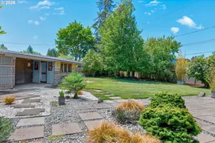 826 Delmar Pl, Eugene, OR 97401 - Photo 35