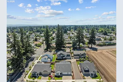 229 NE 17th Ave, Canby, OR 97013 - Photo 7