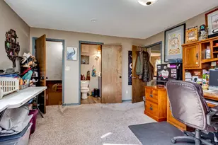 1801 NE 199th St, Ridgefield, WA 98642 - Photo 15