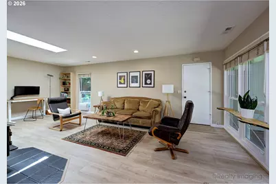 1112 NE 113th Ave, Portland, OR 97220 - Photo 5