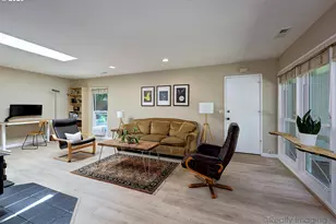 1112 NE 113th Ave, Portland, OR 97220 - Photo 5