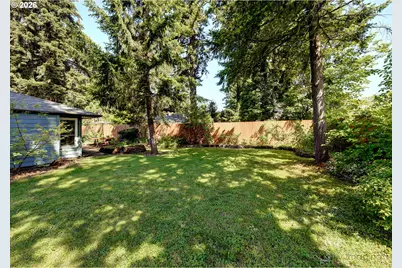1112 NE 113th Ave, Portland, OR 97220 - Photo 27
