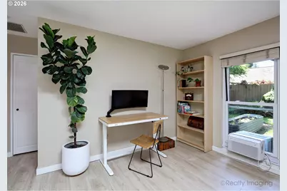 1112 NE 113th Ave, Portland, OR 97220 - Photo 7