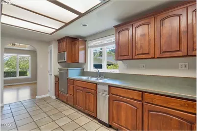 1331 SE Maple St, Toledo, OR 97391 - Photo 15