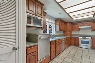 1331 SE Maple St, Toledo, OR 97391 - Photo 13