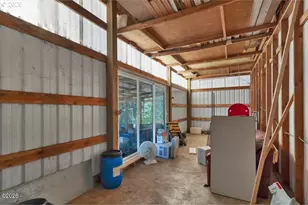 1331 SE Maple St, Toledo, OR 97391 - Photo 47