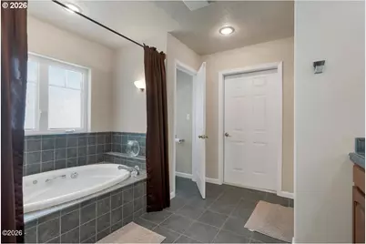 1331 SE Maple St, Toledo, OR 97391 - Photo 31