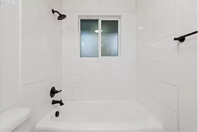 635 NE Dallas St, Camas, WA 98607 - Photo 13