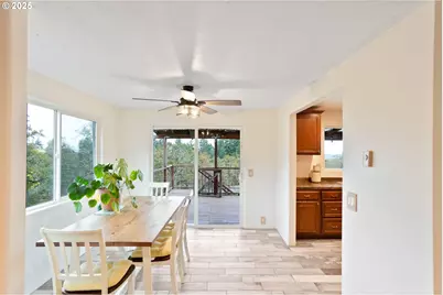 33781 Mount Tom Dr, Harrisburg, OR 97446 - Photo 21