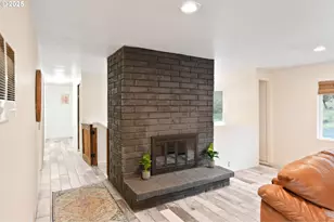 33781 Mt Tom Dr, Harrisburg, OR 97446 - Photo 19