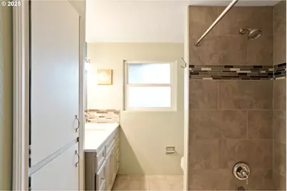 33781 Mount Tom Dr, Harrisburg, OR 97446 - Photo 27