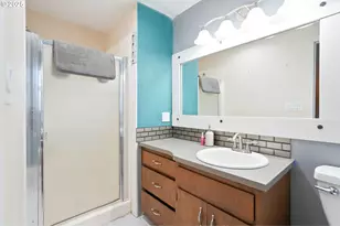 33781 Mt Tom Dr, Harrisburg, OR 97446 - Photo 33