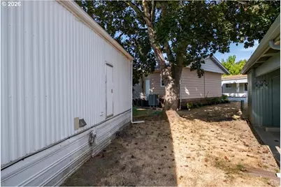 1999 Jansen Way, Woodburn, OR 97071 - Photo 33