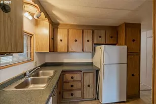 1999 Jansen Way, Woodburn, OR 97071 - Photo 19