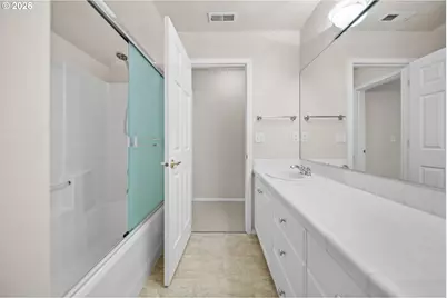 1579 S Pepperwood St, Canby, OR 97013 - Photo 29