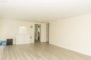 1620 9th St, Springfield, OR 97477 - Photo 13