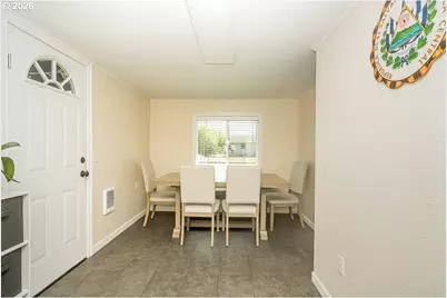 1620 9th St, Springfield, OR 97477 - Photo 27