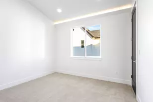 6209 NE Stanton St, Portland, OR 97213 - Photo 9
