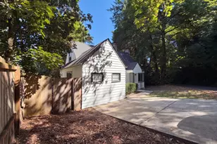 605 Ash St, Lake Oswego, OR 97034 - Photo 17