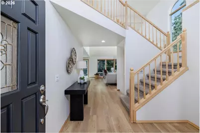 10714 SW Tualatin Dr, Portland, OR 97224 - Photo 5