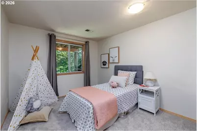 10714 SW Tualatin Dr, Portland, OR 97224 - Photo 21