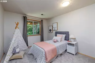 10714 SW Tualatin Dr, Portland, OR 97224 - Photo 21