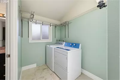 2501 Stratford St, Eugene, OR 97404 - Photo 23