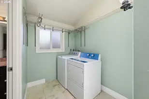 2501 Stratford St, Eugene, OR 97404 - Photo 23