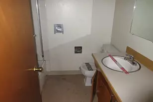 1308 NE Hogan Dr, Gresham, OR 97030 - Photo 9