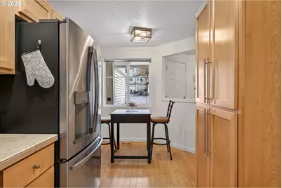 10797 SW Canterbury Ln #103, Portland, OR 97224 - Photo 11