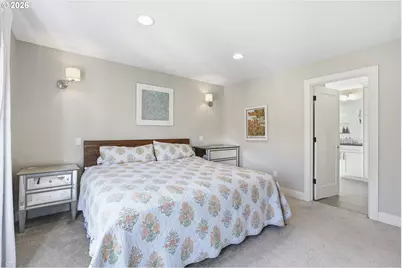 1302 SE Marion St, Portland, OR 97202 - Photo 13