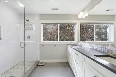 1302 SE Marion St, Portland, OR 97202 - Photo 15
