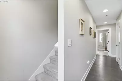 1302 SE Marion St, Portland, OR 97202 - Photo 31